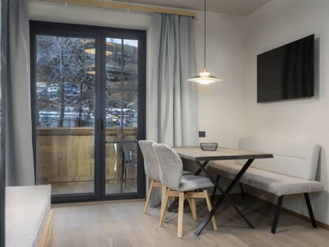 House | Dining