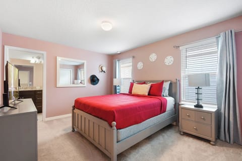 House (Multiple Bedrooms) | Interior