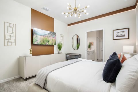 House (Multiple Bedrooms) | Interior