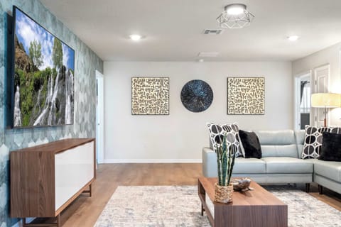 House (Multiple Bedrooms) | Interior