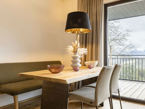 House | Dining