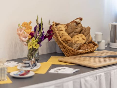 House | Dining