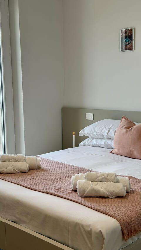 Triple Room, Garden View | Desk, laptop workspace, WiFi (free)