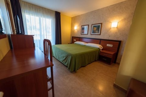 Desk, free WiFi, bed sheets, wheelchair access