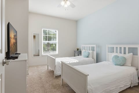 Villa | 4 bedrooms, desk, cribs (free), WiFi (free)