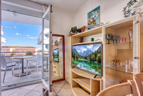 Honeymoon Apartment, 1 Bedroom, Balcony, Sea Facing (Residence Skiper Savudrija Apt 153) | Television