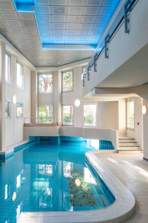 Indoor pool, outdoor pool
