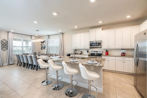 House, Multiple Beds, Pool View (EC357 -The Elegant Abode - LAN) | Private kitchen