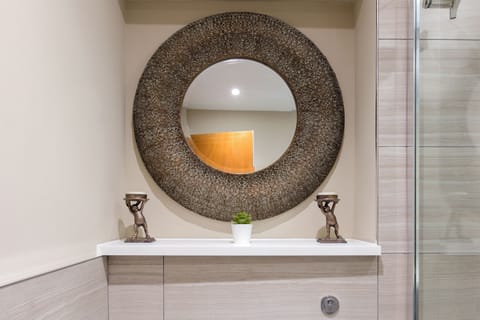 Duplex | Interior