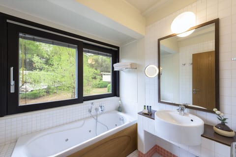 Free toiletries, hair dryer, bidet, towels