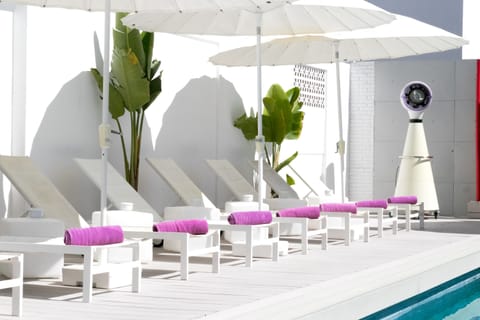 Sundeck