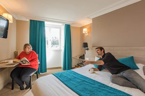 Superior Double Room | In-room safe, desk, blackout drapes, soundproofing