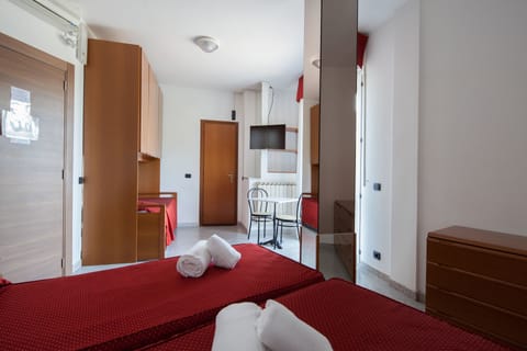 Standard Triple Room | In-room safe, desk, blackout drapes, free WiFi