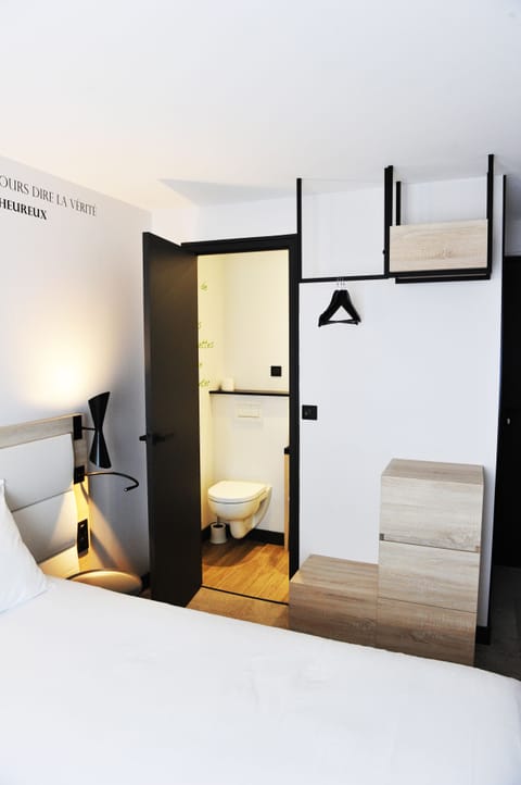 Standard Double Room | Individually decorated, individually furnished, desk, soundproofing