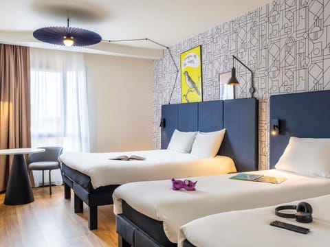 In-room safe, desk, soundproofing, iron/ironing board