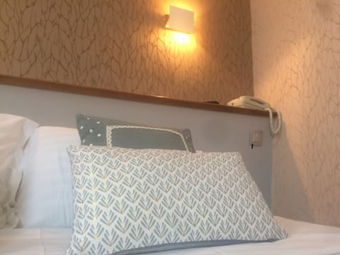 Superior Twin Room | Soundproofing, rollaway beds, free WiFi, bed sheets