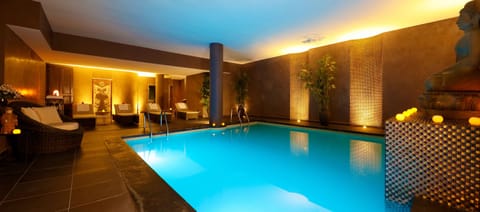 Sauna, Turkish bath, body treatments, Thai massages, facials