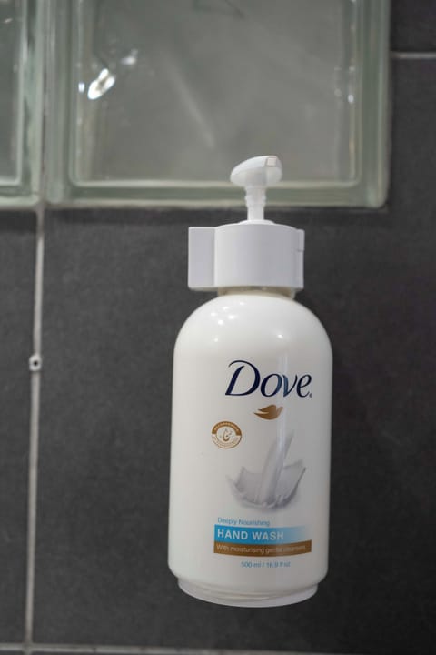 Bathtub, free toiletries, hair dryer, towels