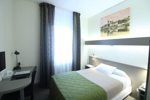  SINGLE STANDARD with shower, air-conditioned | Desk, free WiFi, bed sheets, wheelchair access