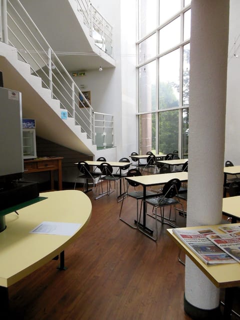 Daily buffet breakfast (EUR 6.90 per person)