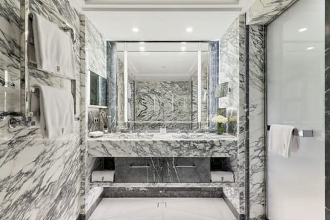 Suite, Terrace, Sea View (Corner) | Bathroom | Designer toiletries, hair dryer, bathrobes, slippers