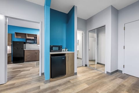 Desk, blackout drapes, iron/ironing board, free WiFi