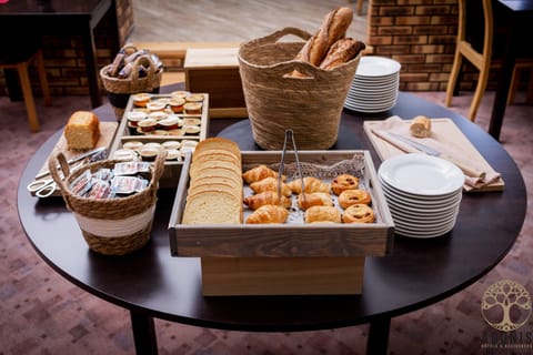 Daily buffet breakfast for a fee