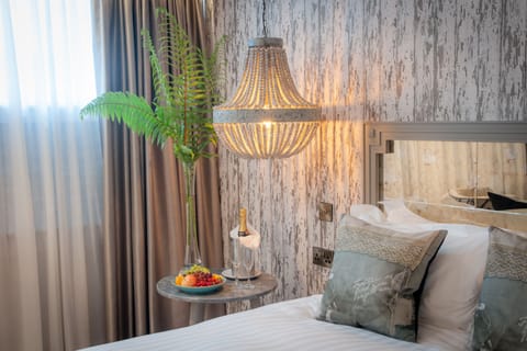 Boutique Room | In-room safe, iron/ironing board, WiFi (free), alarm clocks