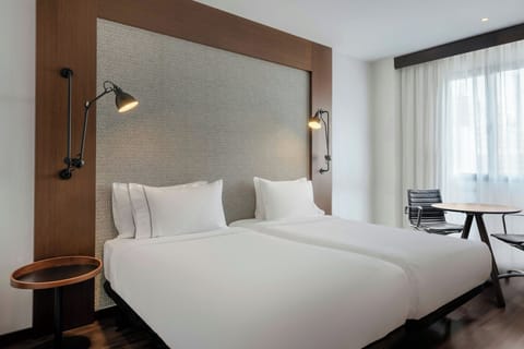 Minibar, in-room safe, desk, laptop workspace