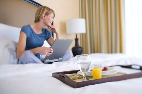 Breakfast, lunch, dinner served; Italian cuisine 