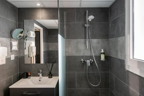 Individually decorated, individually furnished, desk, blackout drapes