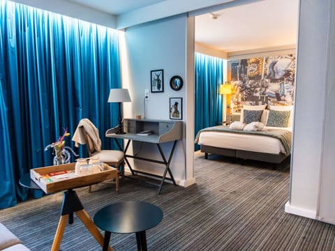 Pillowtop beds, in-room safe, individually furnished, desk