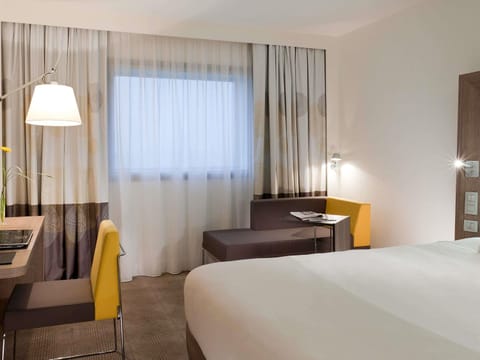 In-room safe, desk, blackout drapes, soundproofing