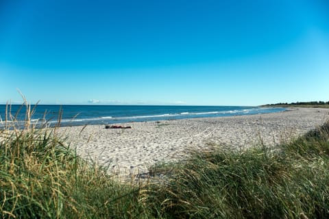 Beach nearby, beach massages
