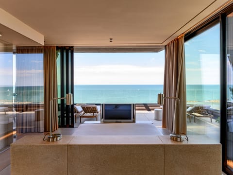 Palace Penthouse | In-room safe, desk, free WiFi, bed sheets