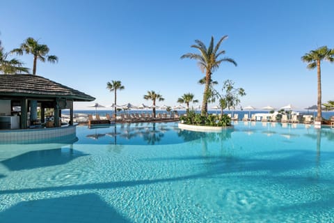 Indoor pool, 4 outdoor pools, pool umbrellas, sun loungers