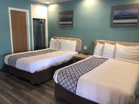 Room, 2 Double Beds | Free WiFi, bed sheets