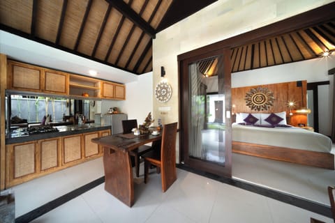 Grand 1 Bedroom Garden View Villa with Private Pool | Private kitchen | Electric kettle