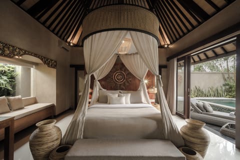 Grand One Bedroom Villa with Private Pool & Hot tub | In-room safe, blackout drapes, iron/ironing board