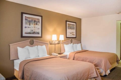 Standard Double Room, 2 Double Beds, Non Smoking | In-room safe, iron/ironing board, free WiFi, bed sheets