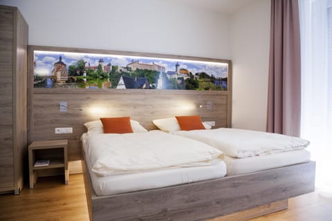 Double Room | Hypo-allergenic bedding, minibar, in-room safe, desk