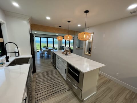 Luxury Villa | Free WiFi, bed sheets