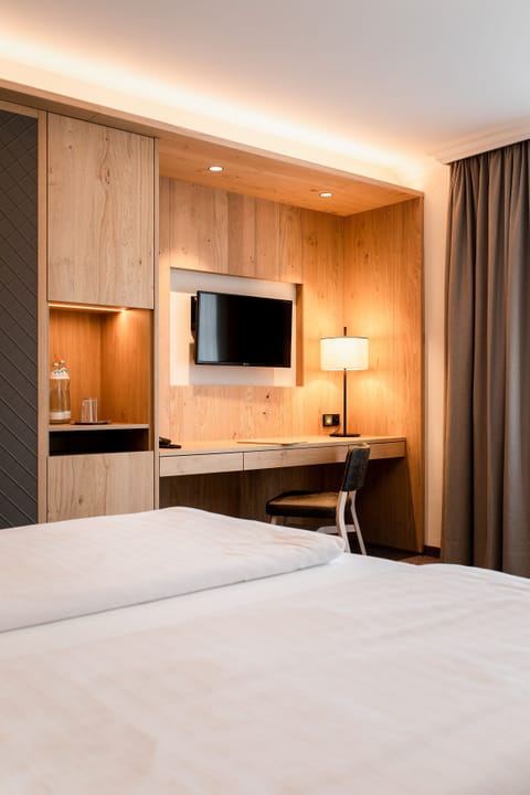 Superior Double Room | In-room safe, individually decorated, individually furnished