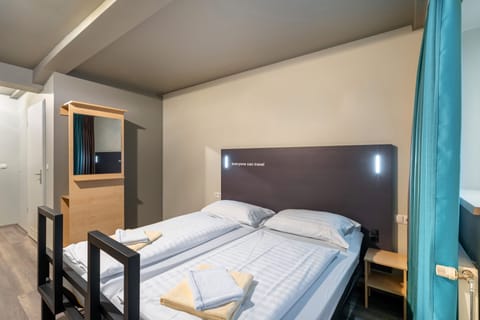 Twin Room | Free WiFi, bed sheets