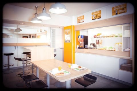 Daily buffet breakfast (EUR 5.90 per person)