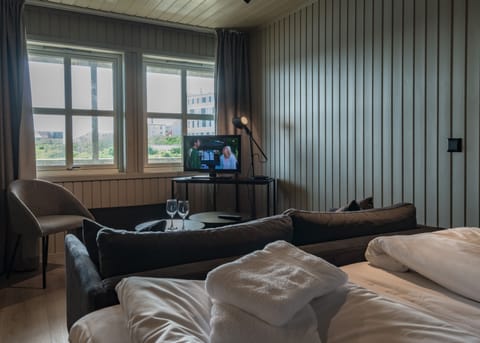 Dobbelrom med fjordutsikt | Desk, free WiFi, bed sheets