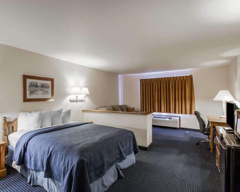 Suite, 1 Queen Bed with Sofa bed (Efficiency) | Iron/ironing board, rollaway beds, free WiFi, bed sheets