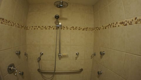 Executive Suite, 1 King Bed, River View | Soundproofing, iron/ironing board, free WiFi, bed sheets