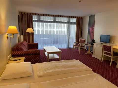 Panoramic Double Room, Non Smoking | Minibar, in-room safe, desk, soundproofing