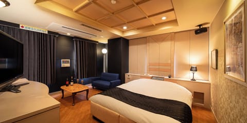 Standard Double Room | Desk, soundproofing, free WiFi, bed sheets
